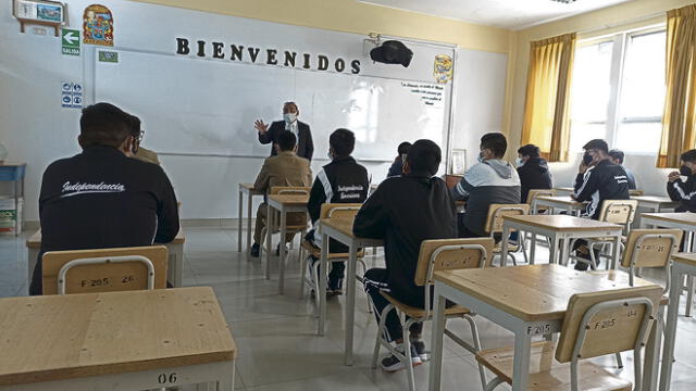 Regreso. Hoy más de 390 mil estudiantes de Arequipa vuelven a las aulas después de dos años de pandemia a causa de la COVID-19. Foto: La República