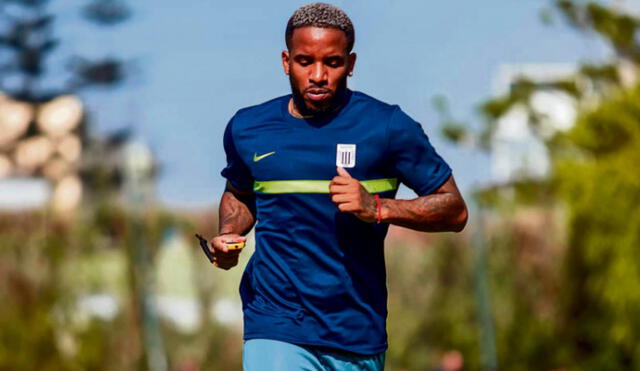 Jefferson Farfán aún no debuta en la Liga 1 2022. Foto: Alianza Lima