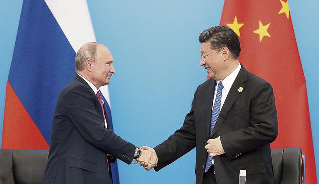 Siempre aliados. Fotografía de archivo de una de las cumbres Putin-Xi Jinping, celebrada antes del inicio de las hostilidades. Foto: EFE
