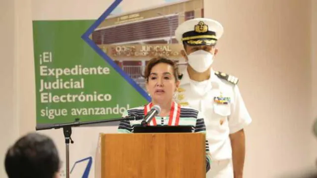 Barrios también inauguró cabinas de acceso a la justicia. Foto: Poder Judicial