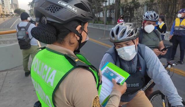 La PNP indicó que la labor de fiscalización contra los ciclistas será de forma permanente. Foto: Pamela Advíncula/URPI-LR