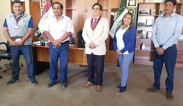 Reuniones. Presidente de Corte de Arequipa explicó proyectos a autoridades. Foto: La República