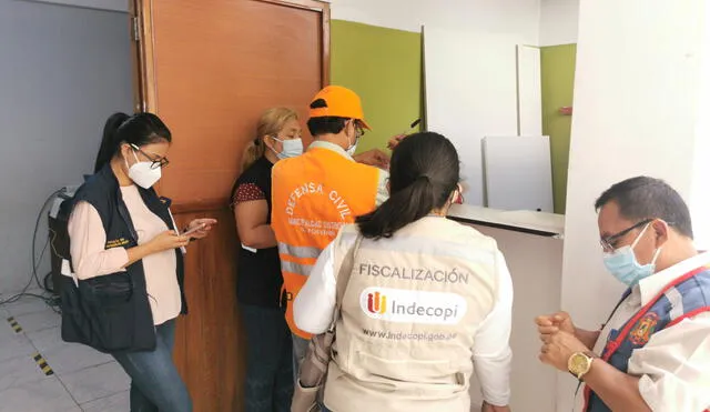 Personal de Indecopi inició la campaña “De vuelta al cole 2022”. Foto: Indecopi