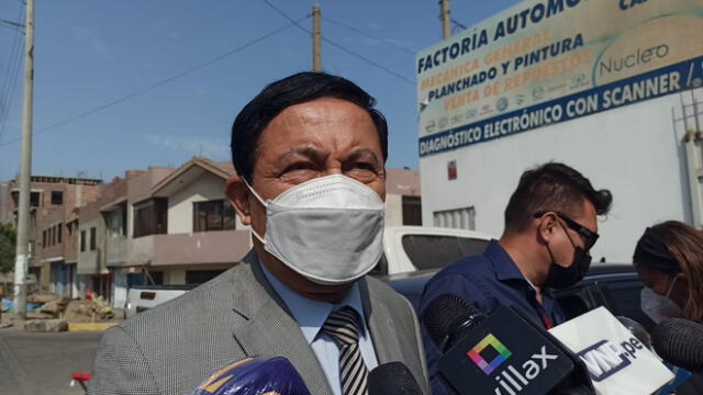 El abogado William Paco intentó visitar al exdictador Alberto Fujimori al penal Barbadillo. Foto y video: María Pía Ponce / URPI-LR