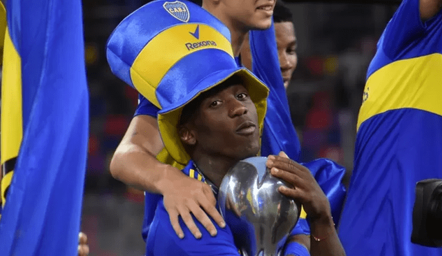 Luis Advíncula llegó a Boca Juniors en 2021. Foto: Copa Argentina