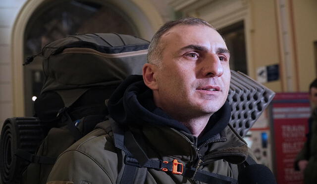 El diputado georgiano Aleko Elisashvili viajó a Ucrania para “derrocar a un enemigo común”. Foto y video: EFE