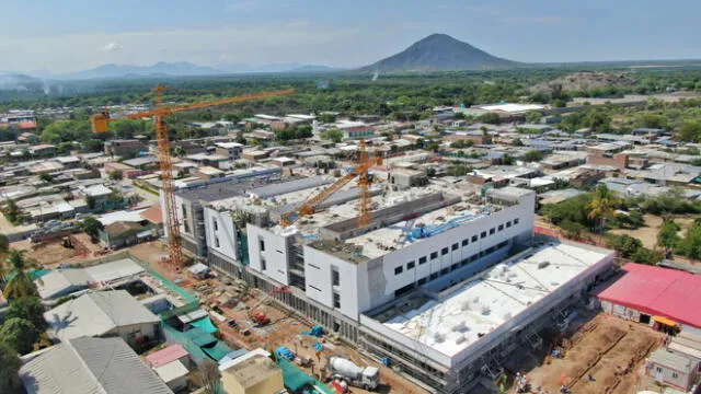 La ARCC organizó una inspección de trabajo con autoridades locales al Hospital de Chulucanas II-1. Foto: EsSalud