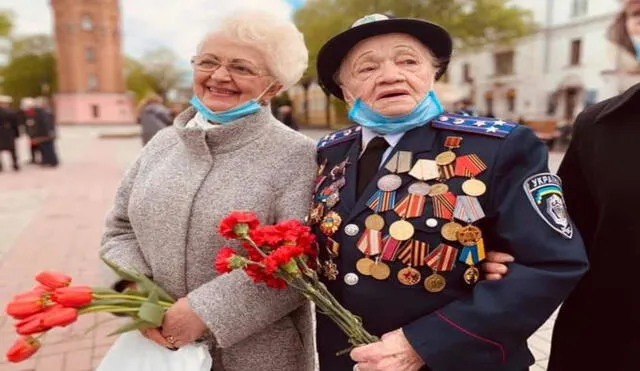 Mujer de 98 años que luchó en la Segunda Guerra Mundial se ofrece a unirse al ejército de Ucrania. Foto: captura de Twitter