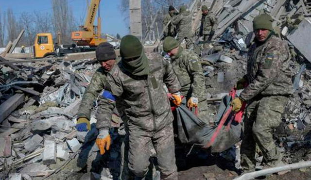 Los fallecidos han sido identificados como 155 hombres, 119 mujeres, 21 niños y siete niñas, y 36 niños y 509 adultos pendientes de identificación. Foto: AFP