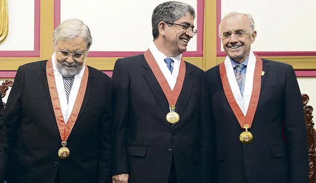 Sonrientes. Blume, Sardón y el doble voto de Ferrero decidieron liberar a Fujimori. Foto: difusión