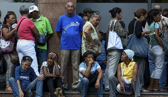 Este lunes 21 de abril de 2022, inicia el pago de la pensión en Venezuela. Conoce los detalles del nuevo aumento de salario. Foto y Video: AFP