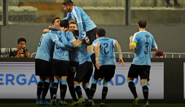 La selección uruguaya se ubica en la cuarta posición de las Eliminatorias Qatar 2022. Foto: EFE