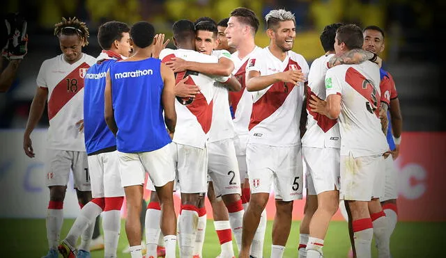 La selección peruana se ubica en el quinto puesto de las Eliminatorias Qatar 2022. Foto: composición/ AFP