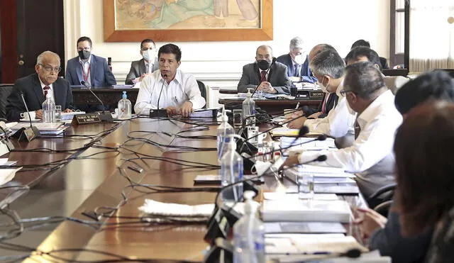 Pedro Castillo presidirá sesión de Consejo de Ministros junto con Aníbal Torres. Foto: Presidencia