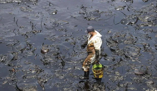 Repsol confirmó que derramó un total de 10.396 barriles de petróleo en La Pampilla. Foto: difusión
