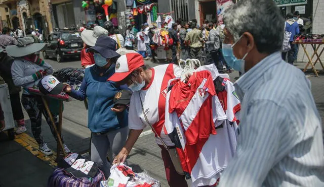 Ventas subieron a pocas horas del partido entre Perú y Uruguay. Foto: Rodrigo Talavera/La República