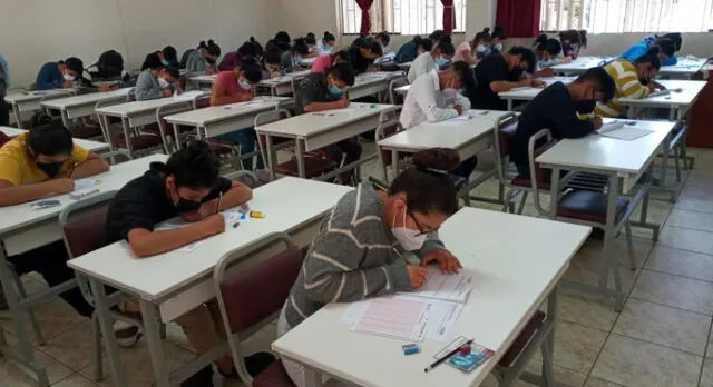 Arequipa. Examen de perfil vocacional se desarrolló este domingo 27 de marzo. Foto: UNSA