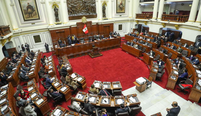 Se necesitan 86 votos del Congreso para vacar al presidente de la República. Foto: Andina