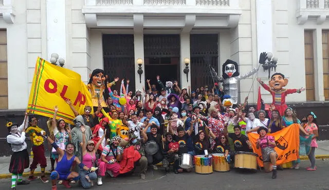 Participaron 100 artistas en desfile. Foto: La República