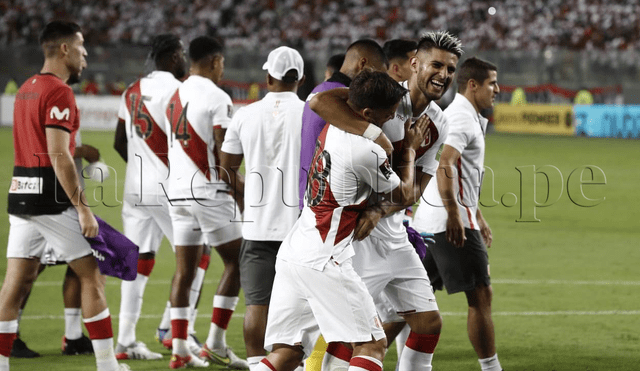 El 'León' fue titular esta noche en la victoria ante Paraguay en el Estadio Nacional. Foto: Marco Cotrina/La República