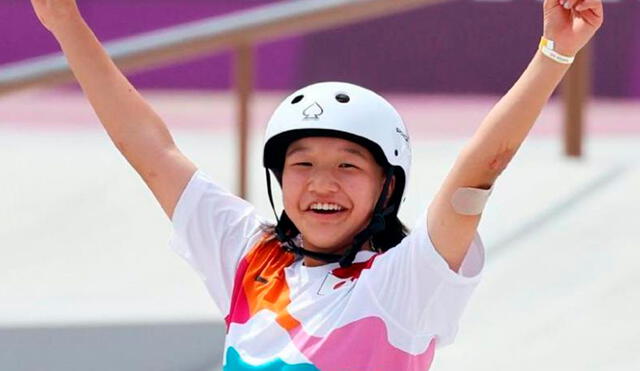 Momiji Nishiya ganó el oro en Skate femenino con 13 años. Foto: EFE