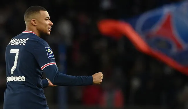 Mbappé marcó un doblete ante el Lorient. Foto: AFP