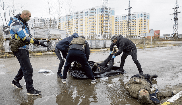 Masacre en Bucha. La matanza de civiles cerca de Kiev indignó a la comunidad internacional. Foto: EFE.