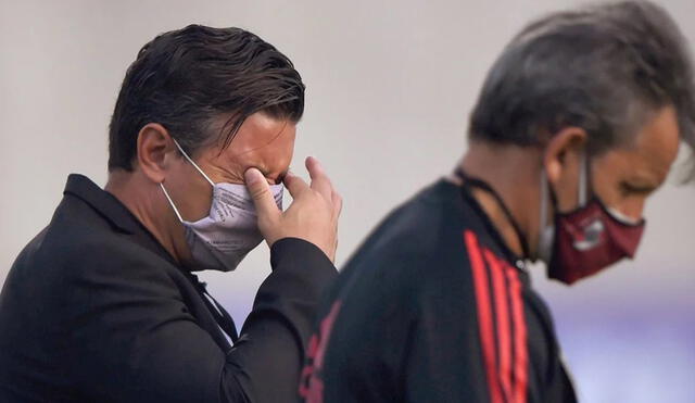 El entrenador Marcelo Gallardo fue uno de los afectados por gases lacrimógenos en el Junior vs. River Plate de la Copa Libertadores 2021. Foto: AFP