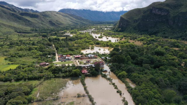 El río Shocol se desbordó e inundó viviendas, además de que afectó numerosas hectáreas de cultivo en Chirimoto. Foto: GORE