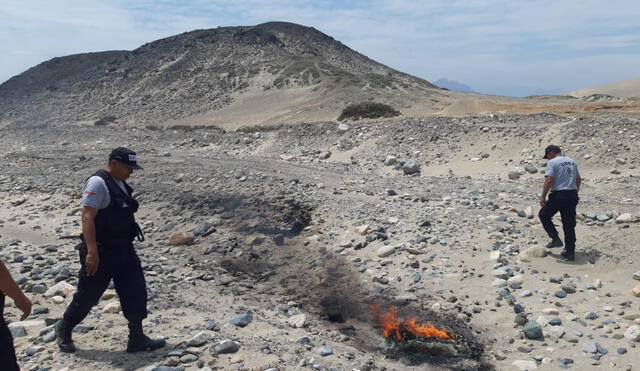 Las granadas fueron destruidas en un descampado ubicado en el kilómetro 665 de la carretera Panamericana Norte. Foto: PNP-UDEX