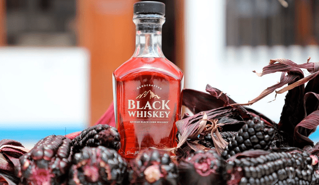 Black Whiskey es el único whiskey elaborado con maíz andino que destaca por sus beneficios para la salud. Foto: Difusión