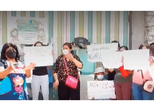 Profesores y padres de familia pidieron apoyo al Minedu. Foto: captura / America