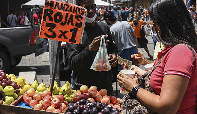 Conoce el precio del dólar en Venezuela hoy, según Dólar Monitor y DolarToday. Foto: AFP