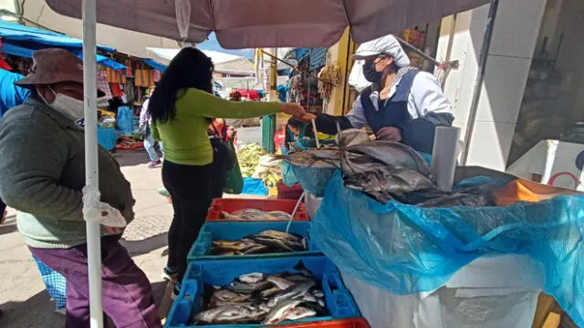 Los productos hidrobiológicos son los más cotizados en Semana Santa. Foto: Alexander Flores/URPI