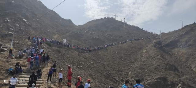 Después de dos años, los fieles hicieron procesión hasta el Cristo Redentor. Foto: Segundo Saldaña