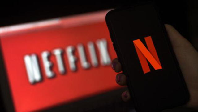 Revisa cuánto es la suma adicional que cobrará Netflix por compartir una contraseña en su plataforma. Foto: AFP.