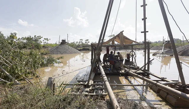 El dato. Debido al fracaso de la formalización de la actividad minera en Madre de Dios, en zonas como La Pampa los mineros ilegales han regresado con todo. Foto: difusión