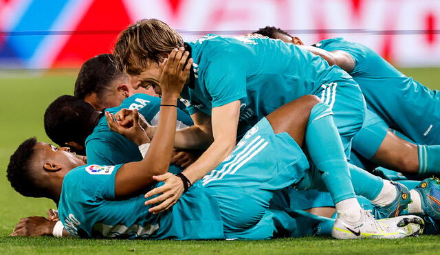 Real Madrid ganó 3-2 al Sevilla y sacó 15 puntos de ventaja al segundo lugar a falta de 6 fechas. Foto: RealMadrid