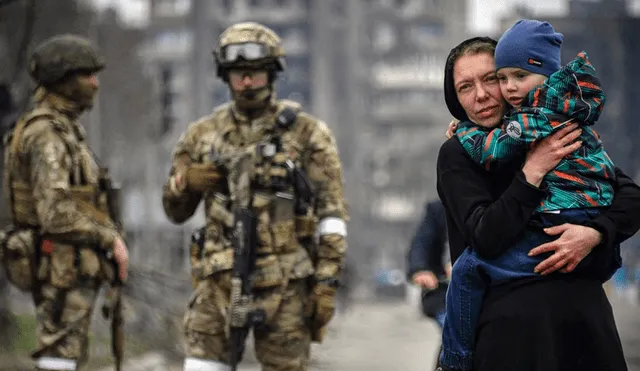 "Nuestras fuerzas militares, nuestros soldados todavía están allí. Lucharán hasta el final”, afirmó el primer ministro de Ucrania, Denys Shmygal. Foto: AFP