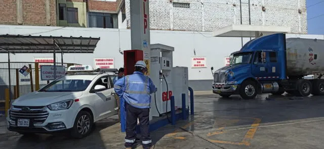Los transportistas piden se fiscalice precios de combustibles. Foto: Osinergmin