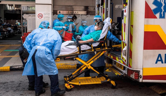 El Ministerio de Salud señala que relajar demasiado las restricciones podría saturar el sistema sanitario y provocar millones de muertes. Foto: AFP