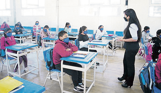 Protegidos. El bajo nivel de contagio en los colegios es un indicador clave para subir el aforo al 100% en colegios.