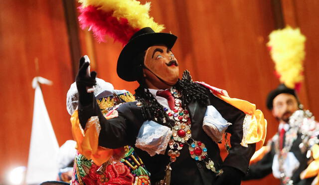 Uno de los coloridos personajes de la danza de la chonguinada de la región de Junín. Fotografía: Difusión.