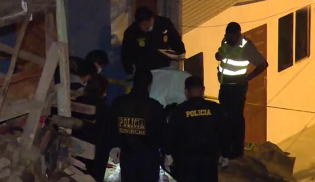 Personal de la Policía Nacional del Perú acordonó la zona donde se produjo el ataque mortal contra joven de 28 años. Video: América TV