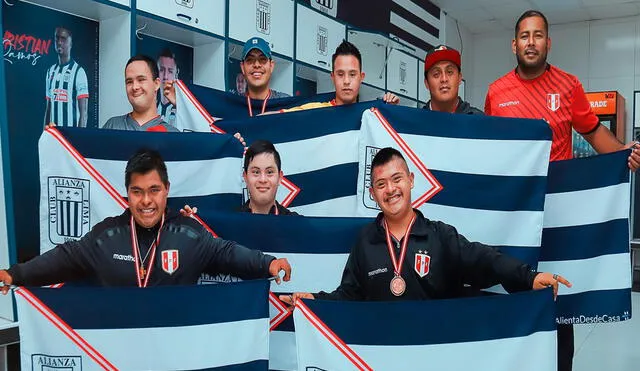 Selección peruana de futsal down visitó estadio de Alianza Lima. Foto: Alianza Lima/Twitter