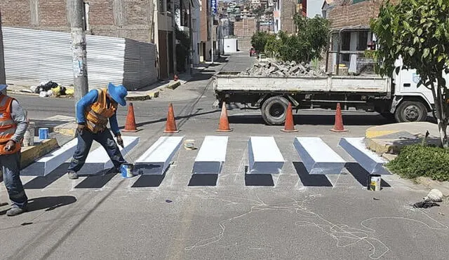 El pintado de este tipo de señalización forma parte de un plan piloto. Foto: Municipalidad de J.L.B. y Rivero