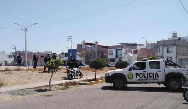 Luego de unos minutos, los uniformados capturaron a Miguel Ángel Solano Torres, a quien se le encontró el arma de fuego. Foto: RSD Chimbote