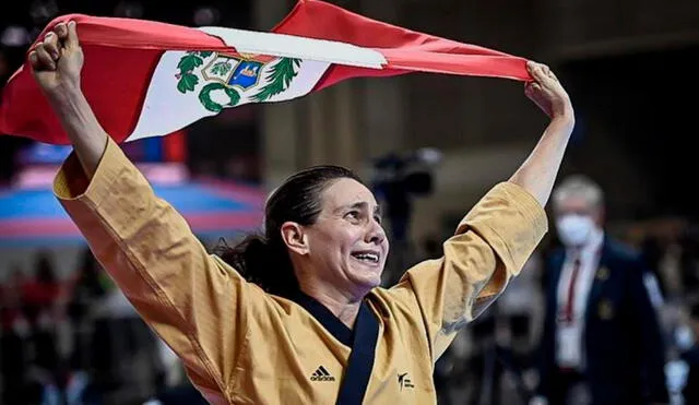 Celebración de Rommy Hübner tras lograr la medalla de oro. Foto: World Taekwondo Poomsae Championships