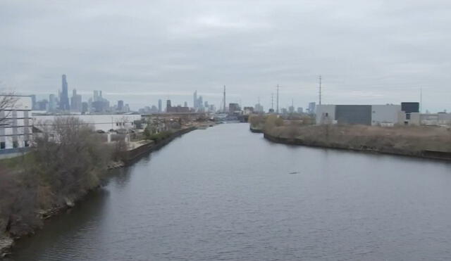 El cuerpo fue rescatado en el Río Chicago (Estados Unidos). Foto: captura de Telemundo Chicago