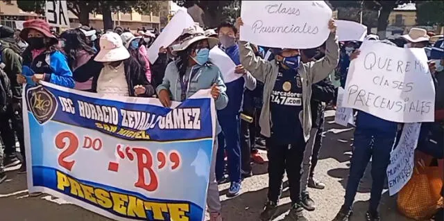 Los padres de familia y los estudiantes están indignados pues hasta la fecha no se recepciona la obra. Foto: Captura Pachamama radio